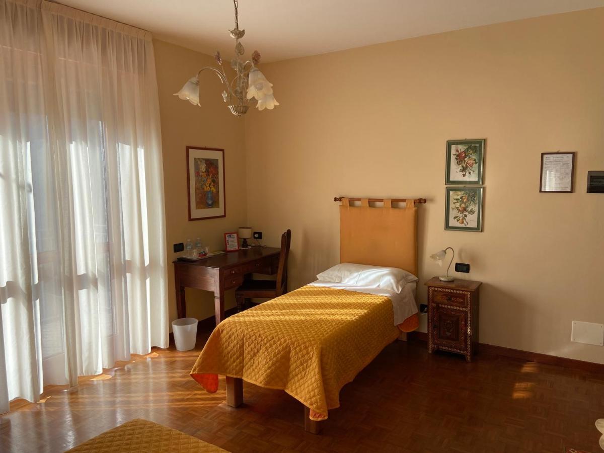 La Via Del Sole Bed and Breakfast Susa Εξωτερικό φωτογραφία